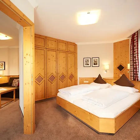 Hotel Waidmannsheil 4*